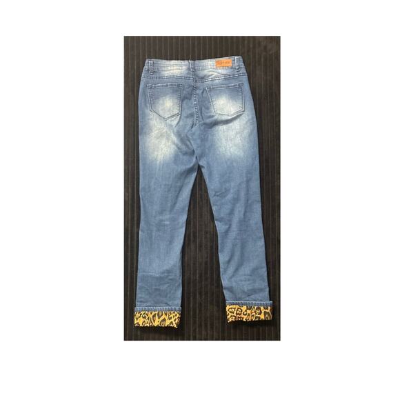 L&B Women’s Size 8 Distressed Jeans with Cheetah Patches & Flip Cuff – Mobwife - Picture 2 of 3